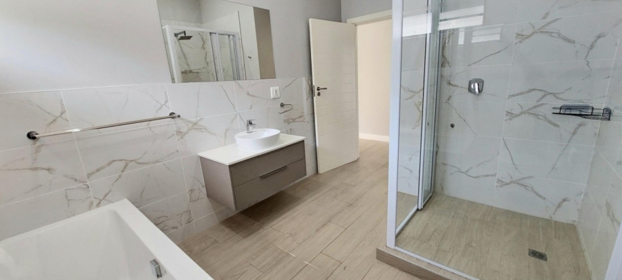 4 Bedroom Property for Sale in Olivewood Private Estate and Golf Club Eastern Cape